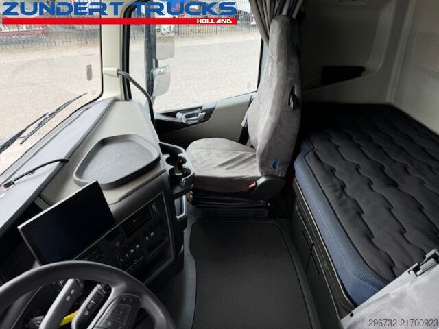 Standard-SZM Volvo FH 460 GLOBETROTTER,IPARCOOL,2 TANKS, 2 BEDS