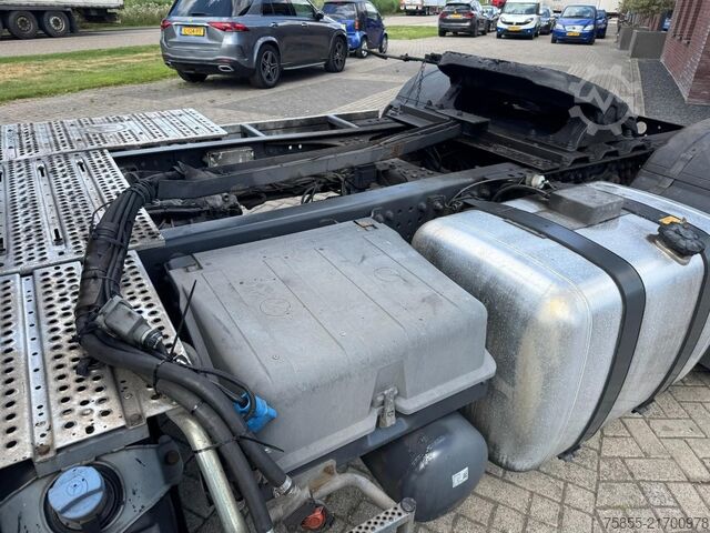 Standard tractor Mercedes-Benz ANTOS 1933 / NL Truck + APK-TuV 4-2026