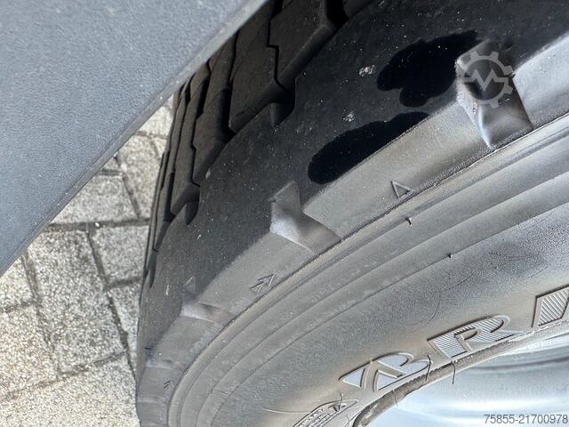 Standard tractor Mercedes-Benz ANTOS 1933 / NL Truck + APK-TuV 4-2026