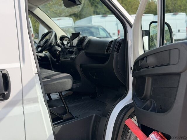 Hochdach-Kastenwagen mit langem Radstand Peugeot Boxer Kasten 435 L4H2  180 AUT/NAvi/PDC