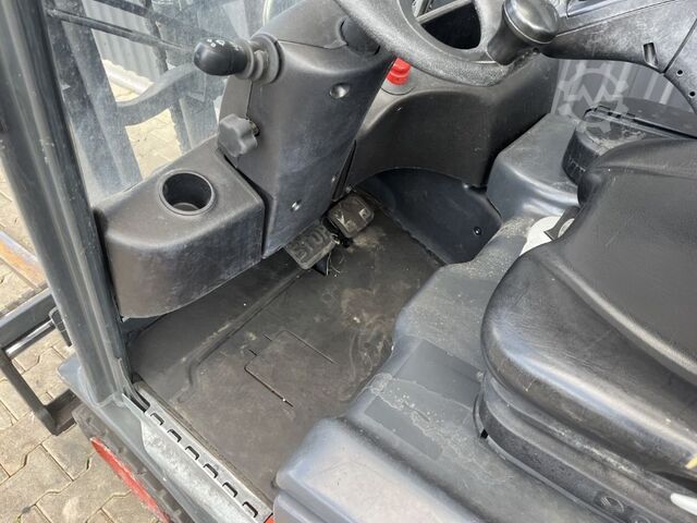 Electric 4-wheel forklift Linde E 16P-02