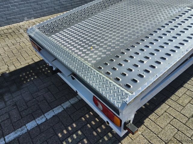 Kastenwagen Universal LAADBAK AUTOAMBULANCE LENGTE 4.85 METER + ELEKT...