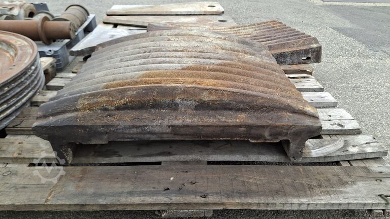 Backenbrecher Jászberényi Aprítógépgyár PE VI