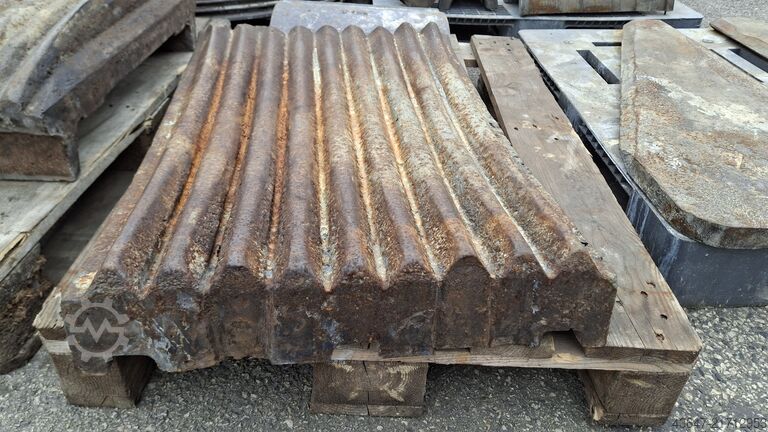 Backenbrecher Jászberényi Aprítógépgyár PE VI