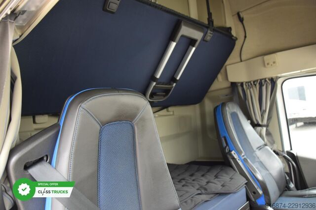 Standard tractor unit VOLVO FH 500 Globetrotter XL Varios