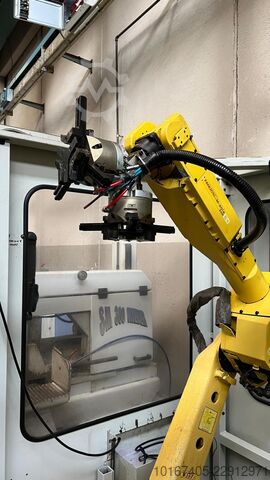 Industrial robot meccano Isola Robotizzata
