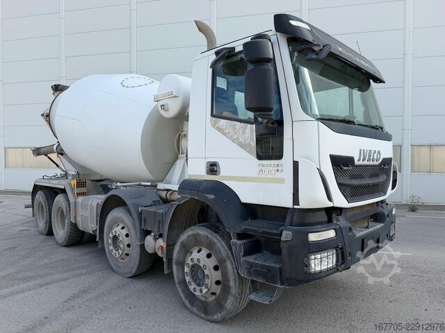 Concrete mixer truck IVECO TRAKKER 400