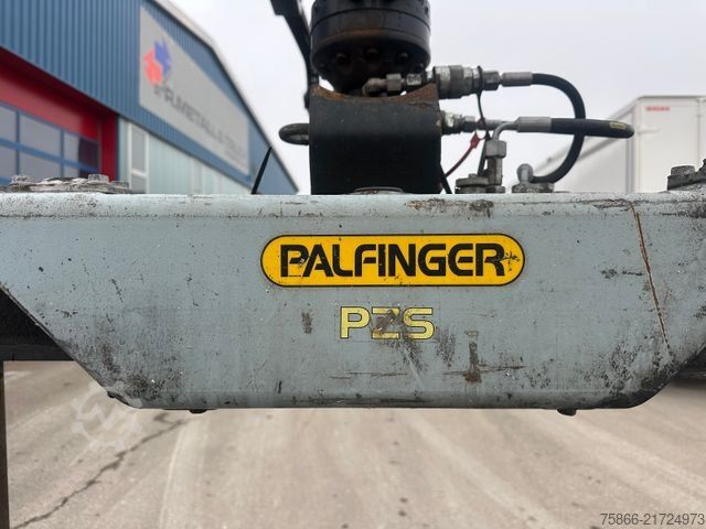 Truck mounted crane MAN 26.420 TGS LL Palfinger PK 26.001 l TEC Funk