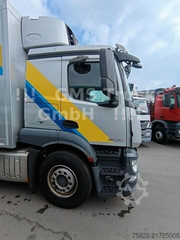 Refrigerated truck MERCEDES-BENZ Actros 2546 / 6X2 / Carrier FRIGO Cool / German