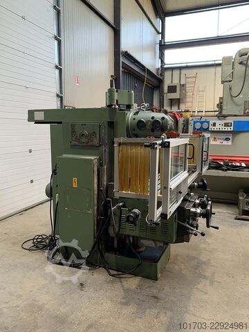 Universal Milling Machine Alcera 100 M
