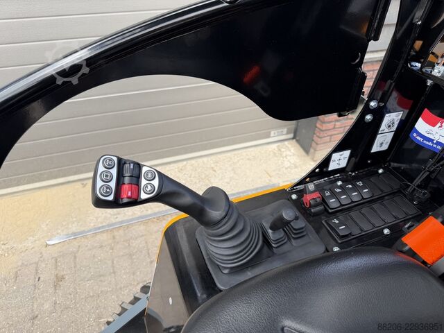 GIANT G2700 X-TRA HD+ wheel loader NEW €750 LEASE GIANT GIANT G2700 X-TRA HD+ shovel NIEUW €750 LEASE