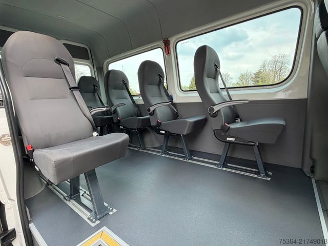 Minibus VW Crafter 2.0 TDi 84 KW L2H2 9 Sitze Klima Ahk Eu5