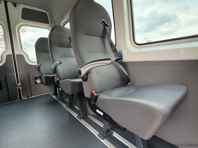 Minibus VW Crafter 2.0 TDi 84 KW L2H2 9 Sitze Klima Ahk Eu5