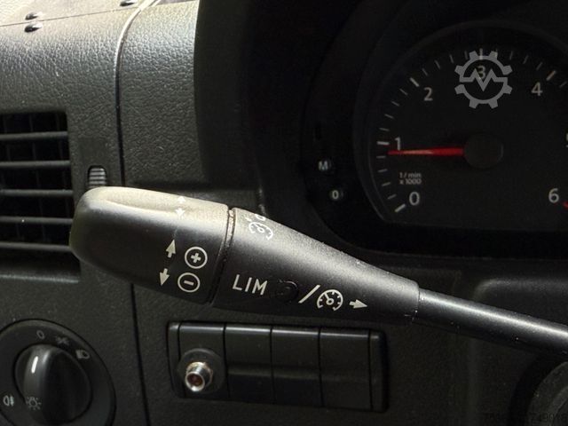 Minibus VW Crafter 2.0 TDi 84 KW L2H2 9 Sitze Klima Ahk Eu5