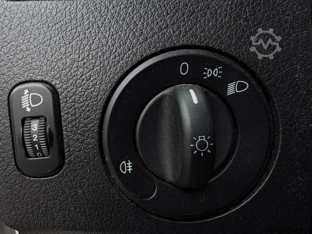 Minibus VW Crafter 2.0 TDi 84 KW L2H2 9 Sitze Klima Ahk Eu5