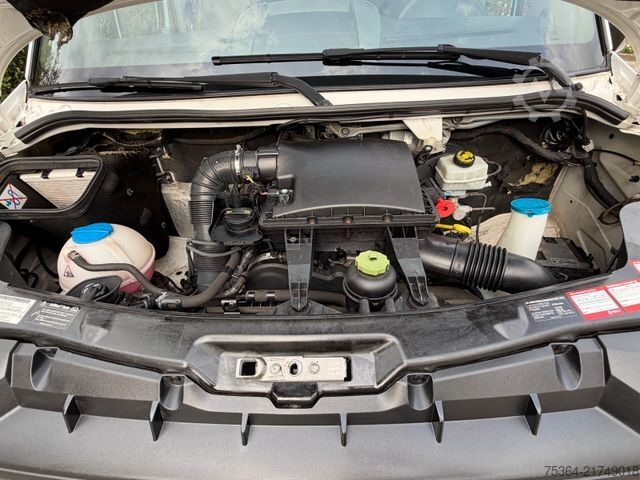 Minibus VW Crafter 2.0 TDi 84 KW L2H2 9 Sitze Klima Ahk Eu5