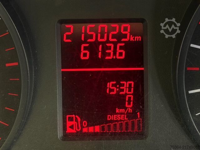 Minibus VW Crafter 2.0 TDi 84 KW L2H2 9 Sitze Klima Ahk Eu5