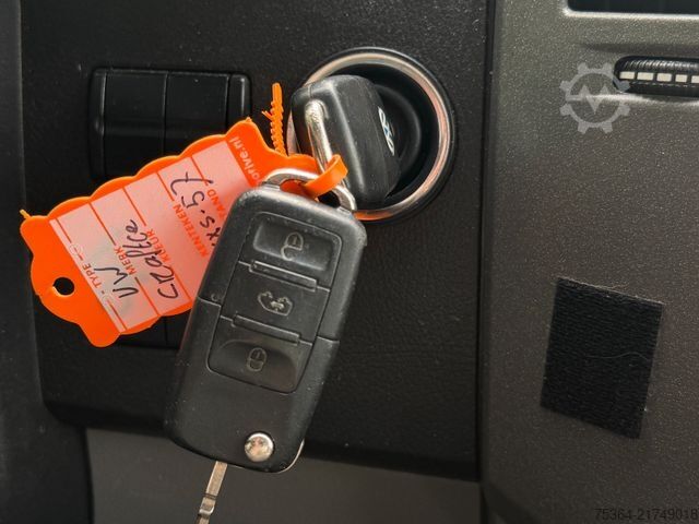 Minibus VW Crafter 2.0 TDi 84 KW L2H2 9 Sitze Klima Ahk Eu5