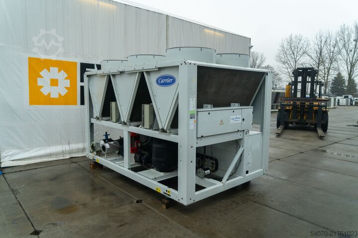 Chiller Used Industrial chiller Carrier 367 kW - 2008 yom | With warranty