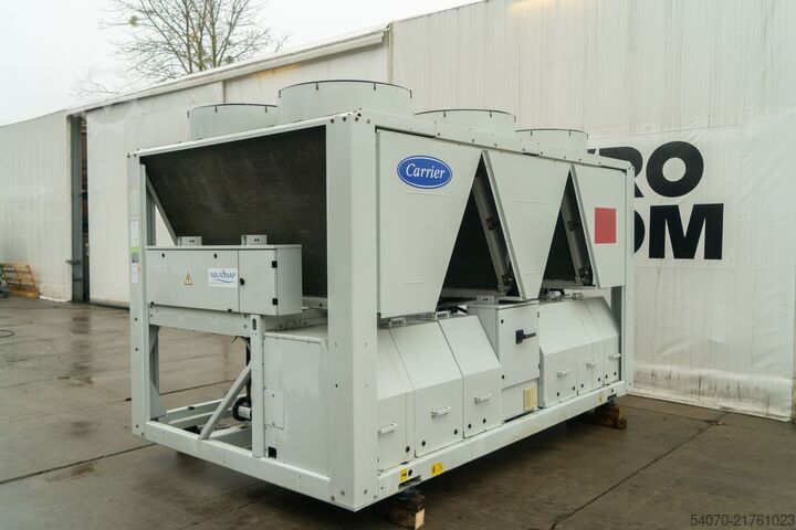 Chiller Used Industrial chiller Carrier 367 kW - 2008 yom | With warranty