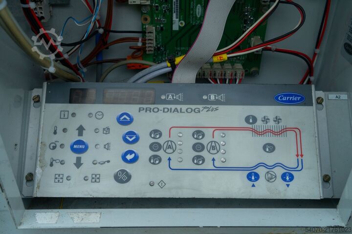 Chiller Used Industrial chiller Carrier 367 kW - 2008 yom | With warranty