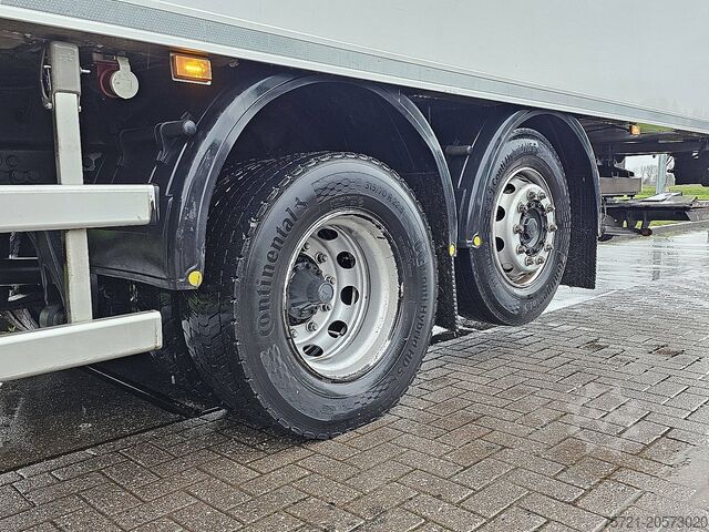 Kühl-/Tiefkühltransport SCANIA P320