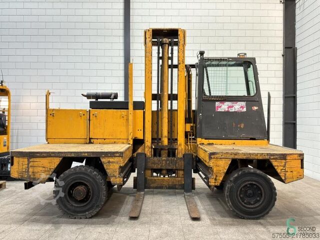 Side-loader forklift Boss 