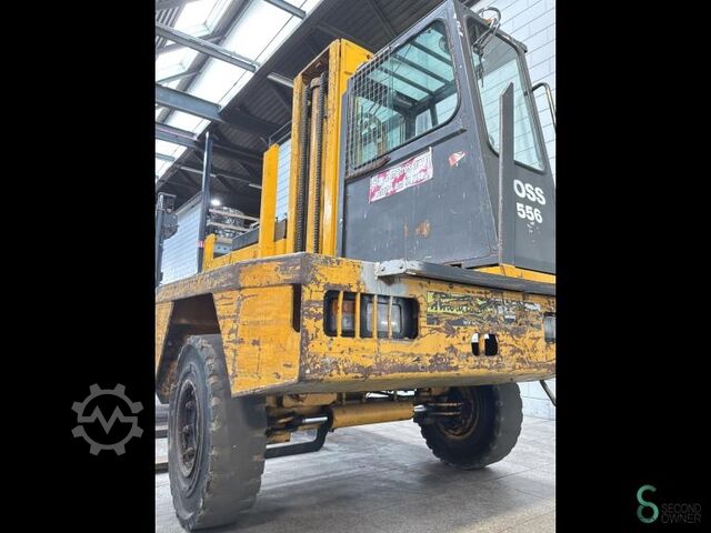 Side-loader forklift Boss 