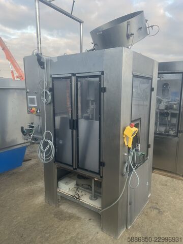 Automatic multi-head capping machine Robak AZR -08