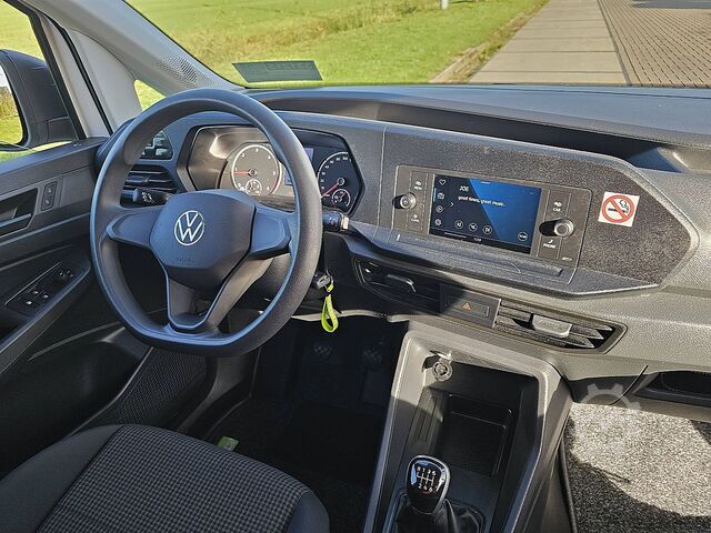 VOLKSWAGEN CADDY 2.0 L1 CarPlay BPM-Vrij Airco Parkeersensoren Euro6! VW CADDY 2.0 L1 CarPlay BPM-Vrij Airco Parkeersens...