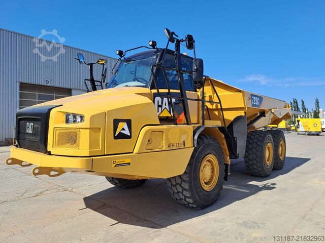 Dumper CAT 725C2