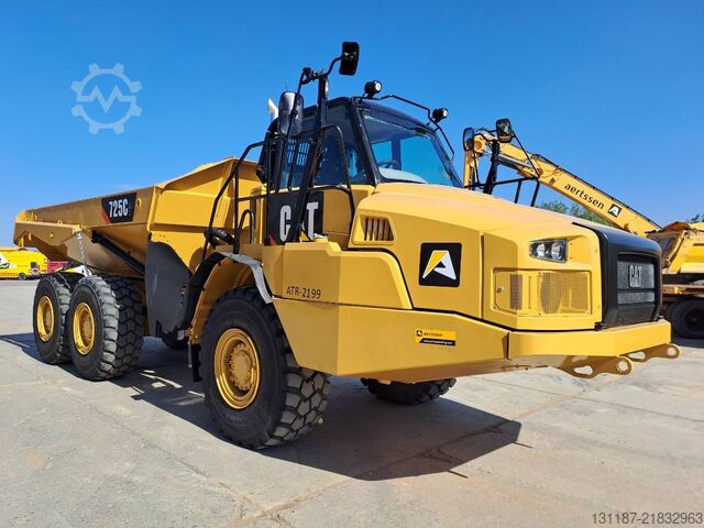 Dumper CAT 725C2