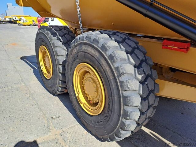 Dumper CAT 725C2