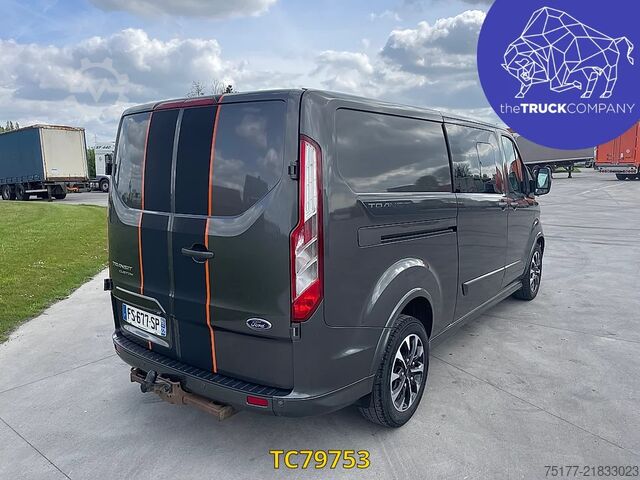 Passenger transportation Ford Transit Custom L2H1 5 - Places
