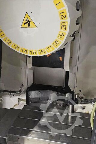 Machining center FANUC Robodrill α-d21MiB5 Plus
