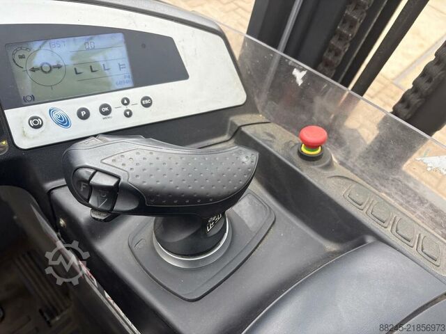 VS-22869 Reach Truck Still FMX10 STILL FMX10