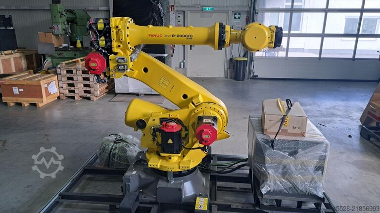 Industrial robot FANUC R2000IC210F