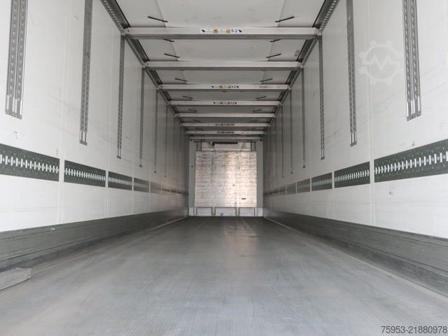 Reefer semitrailer Schmitz Cargobull SKO 24 Doppelstock Carrier Vector HE19 2.700 mm