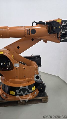 Industrial robot KUKA KR 210-2 2000   (V)KR C2 ed05