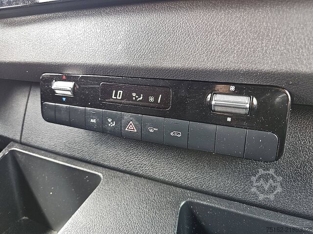 High-roof van MERCEDES-BENZ SPRINTER 317 L2H2 LED Mbux10
