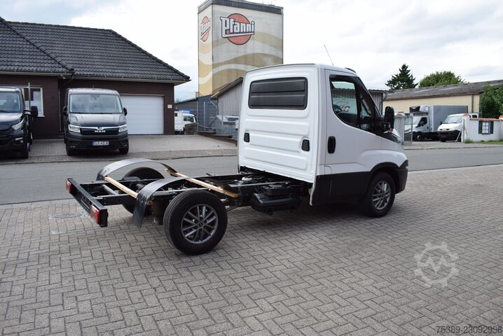 Van chassis Iveco Daily  35 S21 3,0 Automatik Luftfederung Tempomat