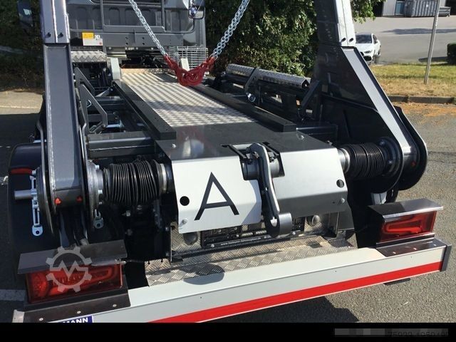 Tipper van FUSO eCanter 7C18e Heimann Absetzkipper