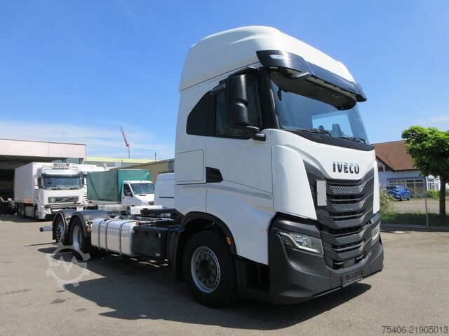 Swap body truck iveco S-Way 460 Wechselfahrgestell