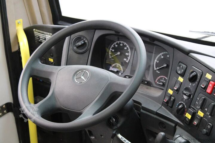 Touring car Mercedes-Benz Atego 1725 4x4 Passenger Bus