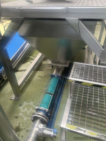 Hammer mill 8-10 tons + pump Flottweg 