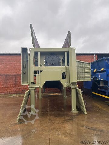 Holzzerkleinerer KOMPTECH TERMINATOR 5000 E