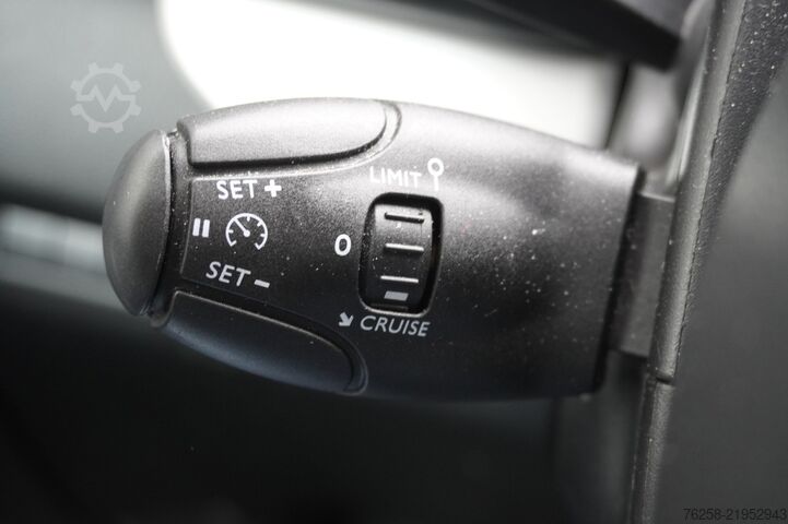 Delivery van double cab Opel Vivaro 2.0 CDTI 122PK L3 Dubbele Cabine EURO 6 ...