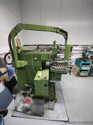 Milling machine MAHO MH 700