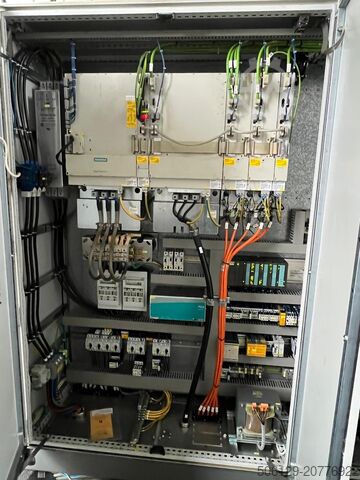 Vertikales Bearbeitungszentrum Starrag CWK 400D