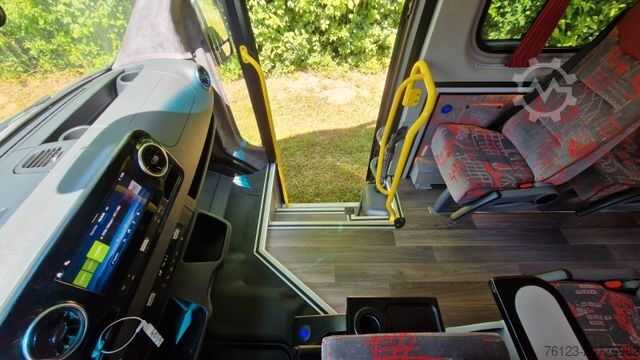 Kleinbus MERCEDES-BENZ 515 Sprinter 22 Schlafsessel Vorlauffahrzeug 2x